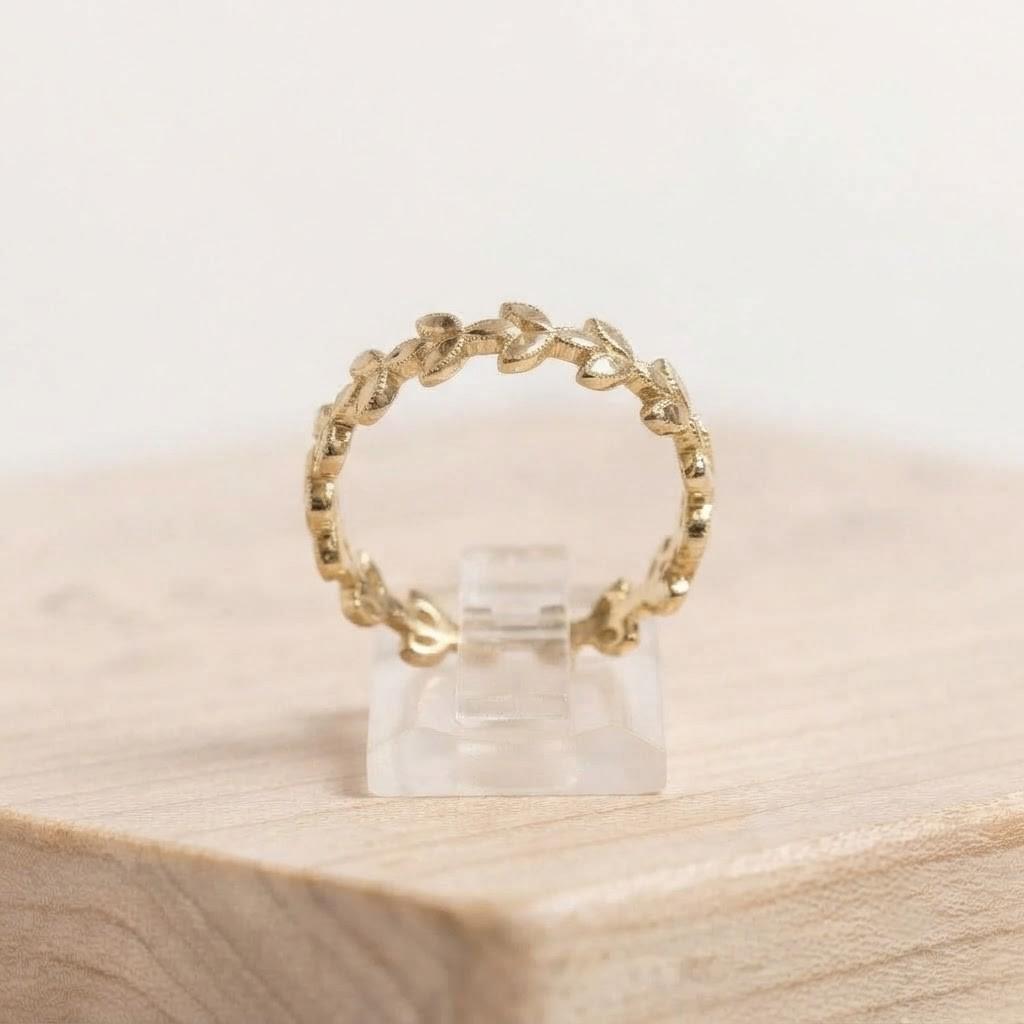 Gold Leaf Vine Wedding Band, 4mm Botanical Ring, 9K 14K 18K Solid Gold - view 5