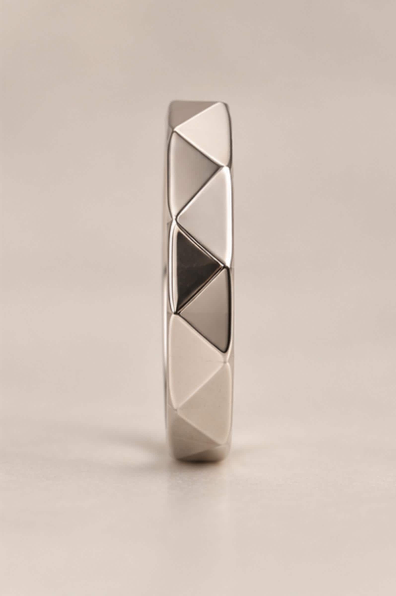 Faceted Geometric Gold Wedding Band, 3.8 mm, photo 4