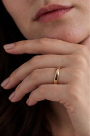 Classic Comfort-Fit Gold Wedding Band, 4 mm, photo 3