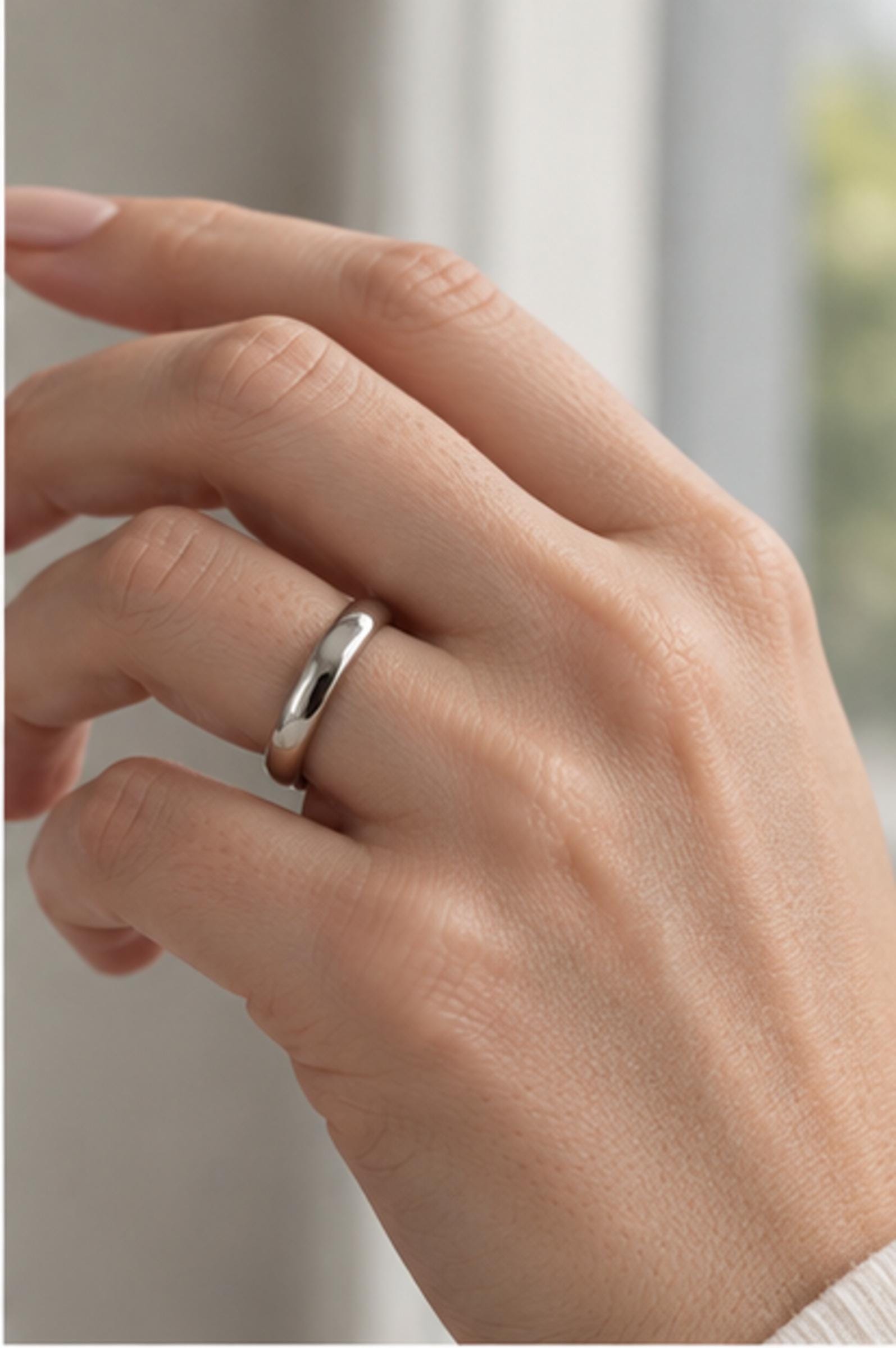 Classic Comfort-Fit Gold Wedding Band, 4 mm, photo 5