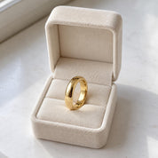 Classic Comfort-Fit Gold Wedding Band, 4 mm, photo 8