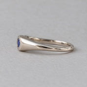 Oval Ruby, Sapphire or Emerald Flush-Set Gold Ring, photo 4