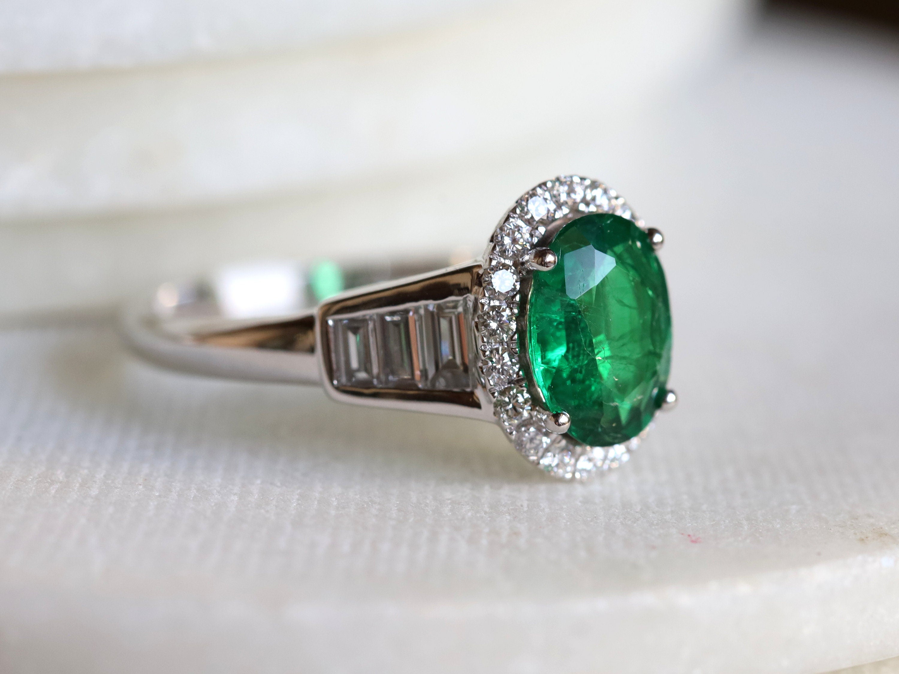 1 CT Emerald Diamond Engagement Ring | Art Deco Oval Emerald Ring | Baguette Diamond Ring -