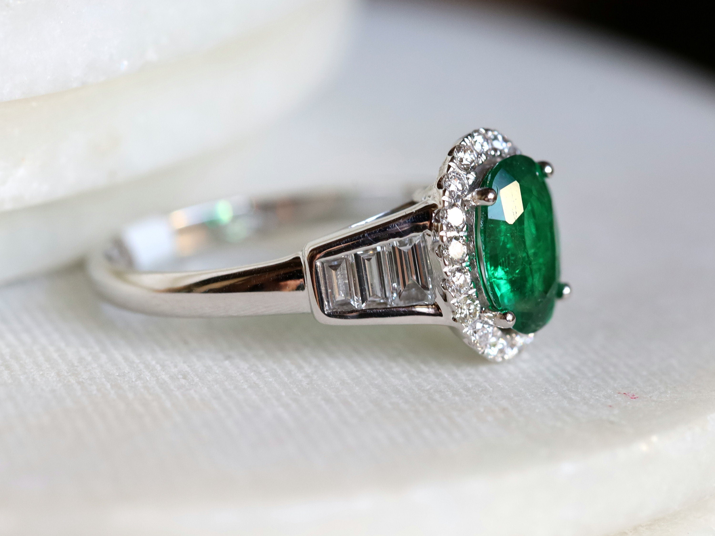 1 CT Emerald Diamond Engagement Ring | Art Deco Oval Emerald Ring | Baguette Diamond Ring -