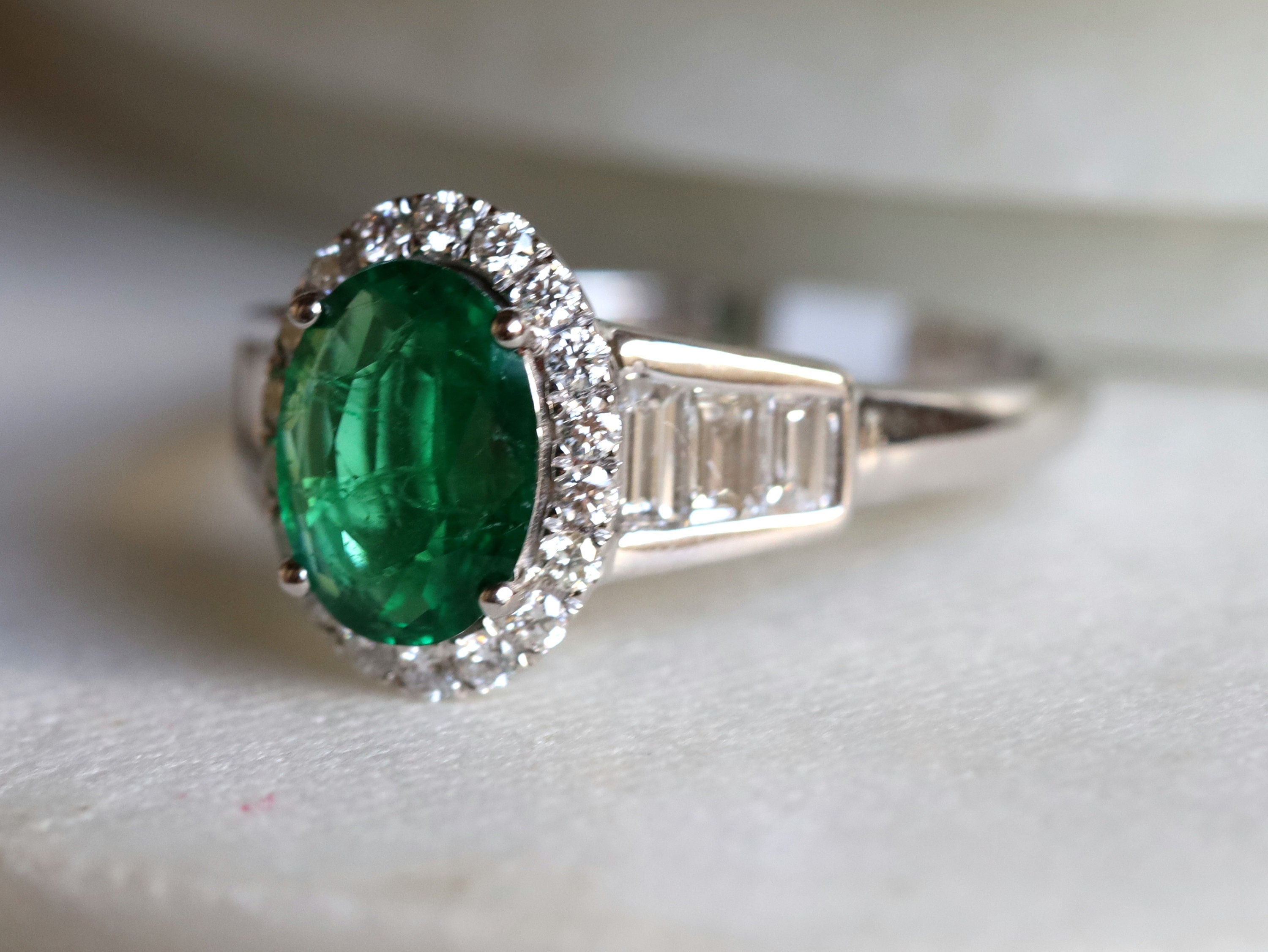 1 CT Emerald Diamond Engagement Ring | Art Deco Oval Emerald Ring | Baguette Diamond Ring -