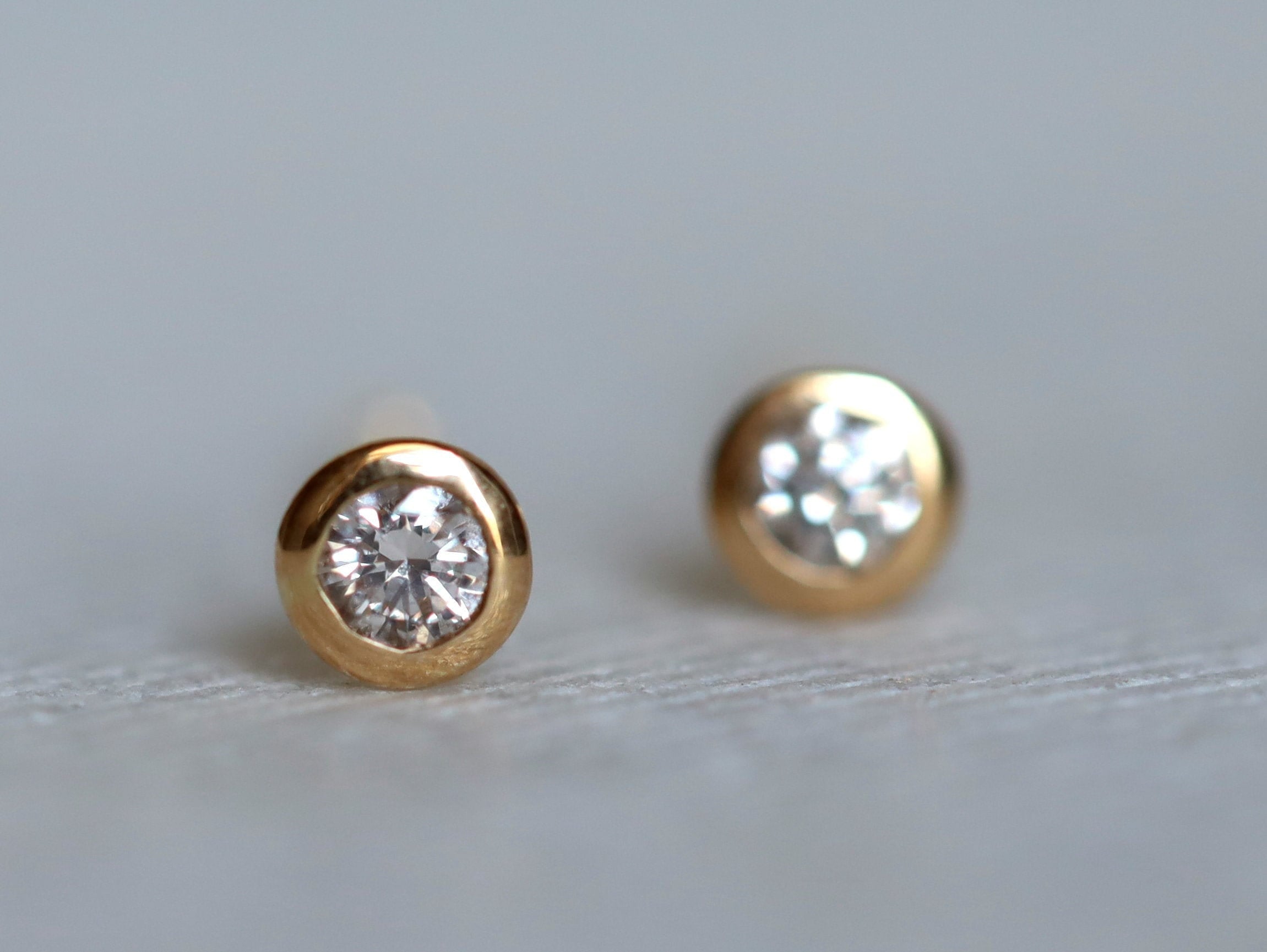 Diamond Stud Earrings | 9k/14k/18k Round Diamond Studs | Gold Diamond Earrings for Everyday -