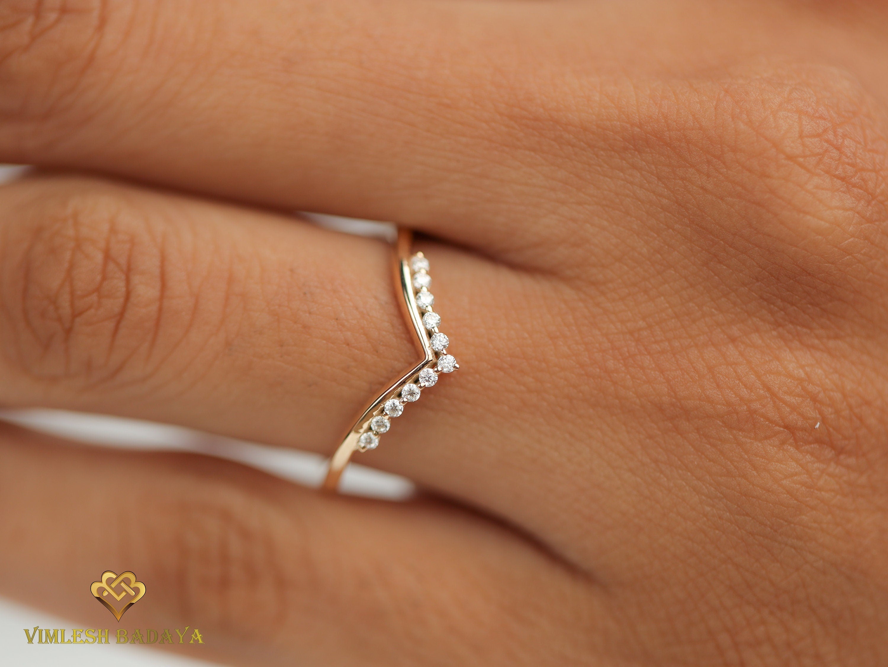 Chevron Diamond Wedding Ring | Nesting Diamond Band | Stackable Wedding Ring for Women -