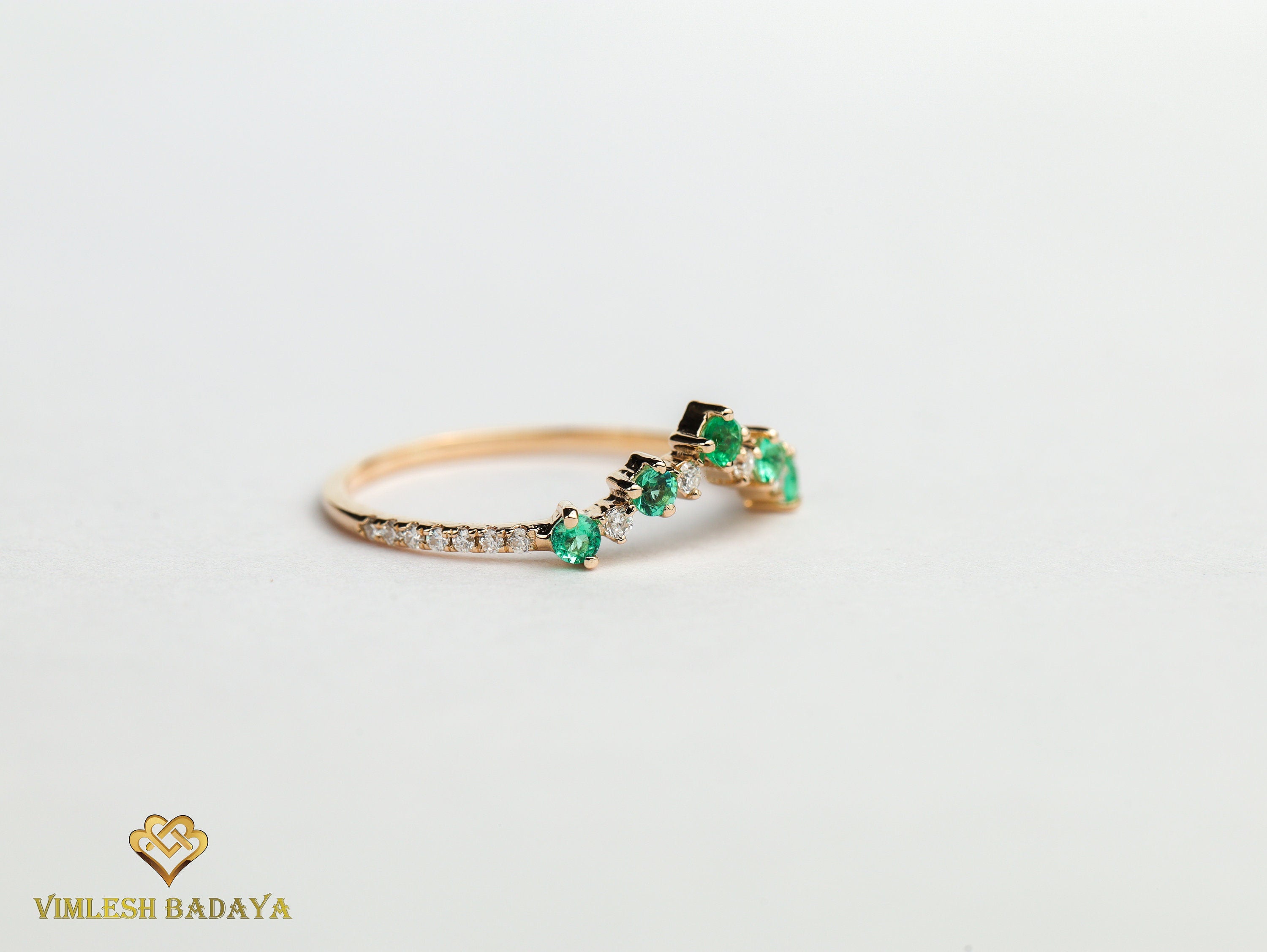 Green Emerald Cluster Wedding Ring | Curved Emerald & Diamond Wedding Band -