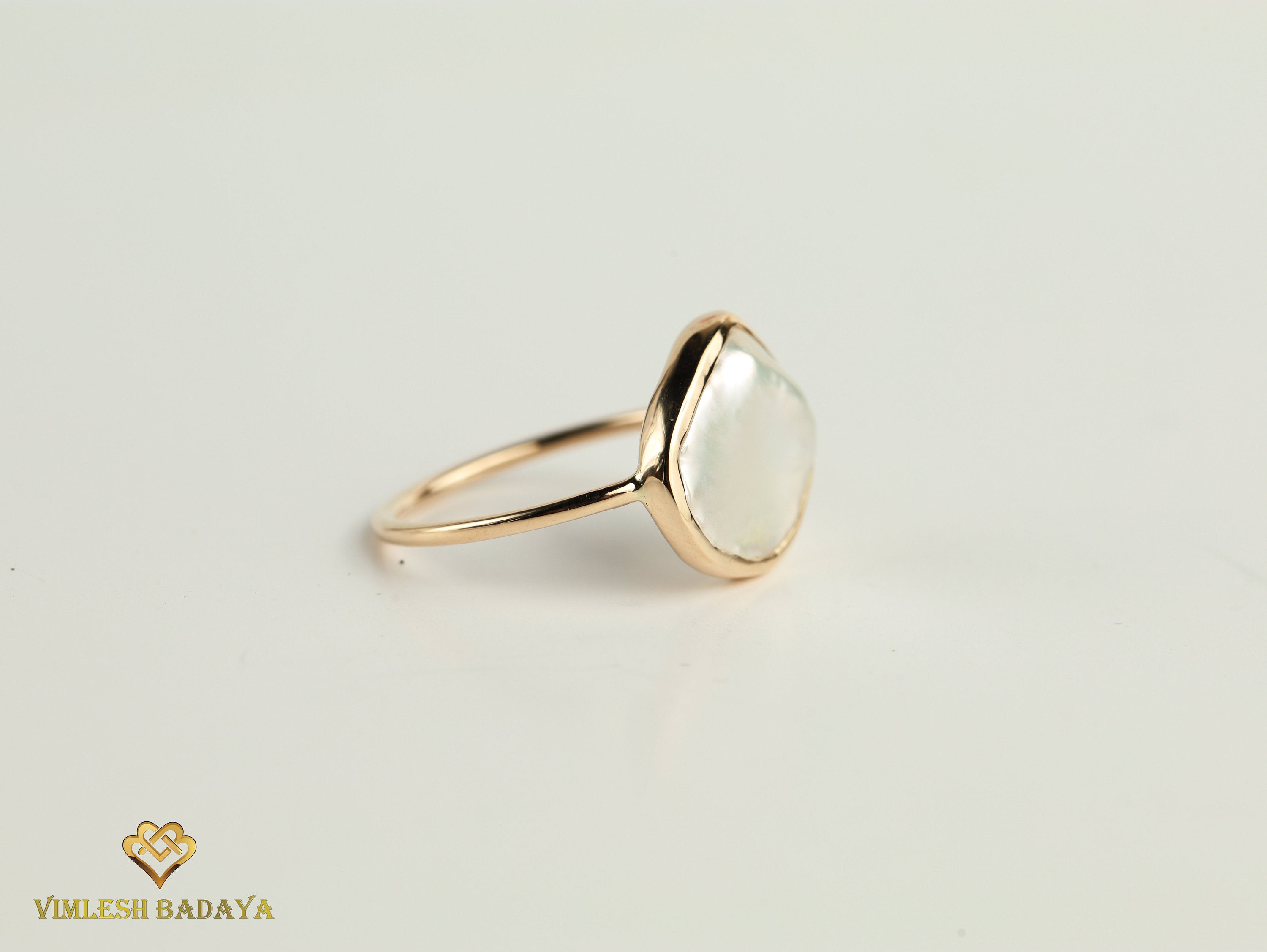 Baroque Pearl Ring | 5 Carat White Pearl | Solid Gold | Engagement Ring -