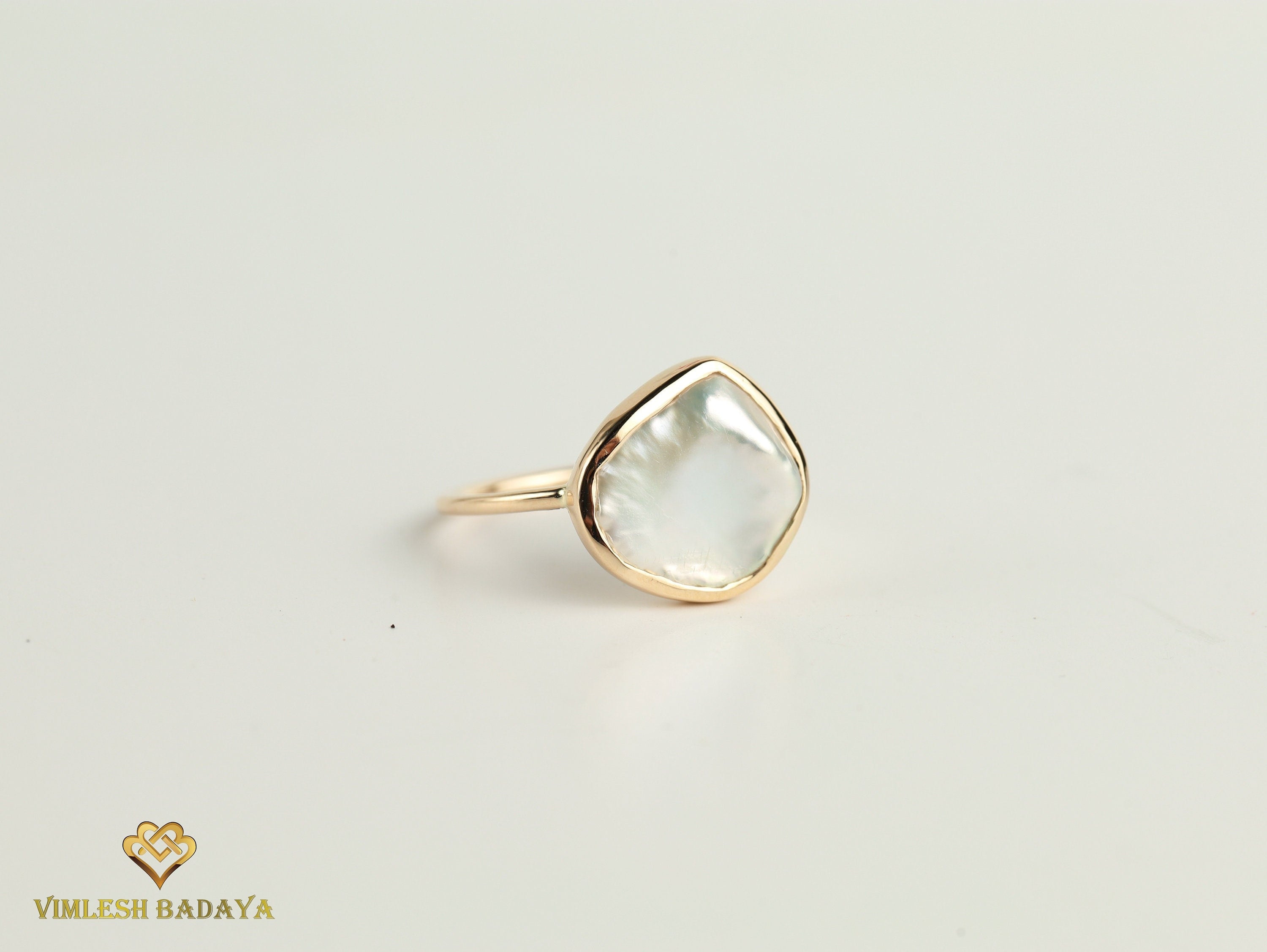 Baroque Pearl Ring | 5 Carat White Pearl | Solid Gold | Engagement Ring -