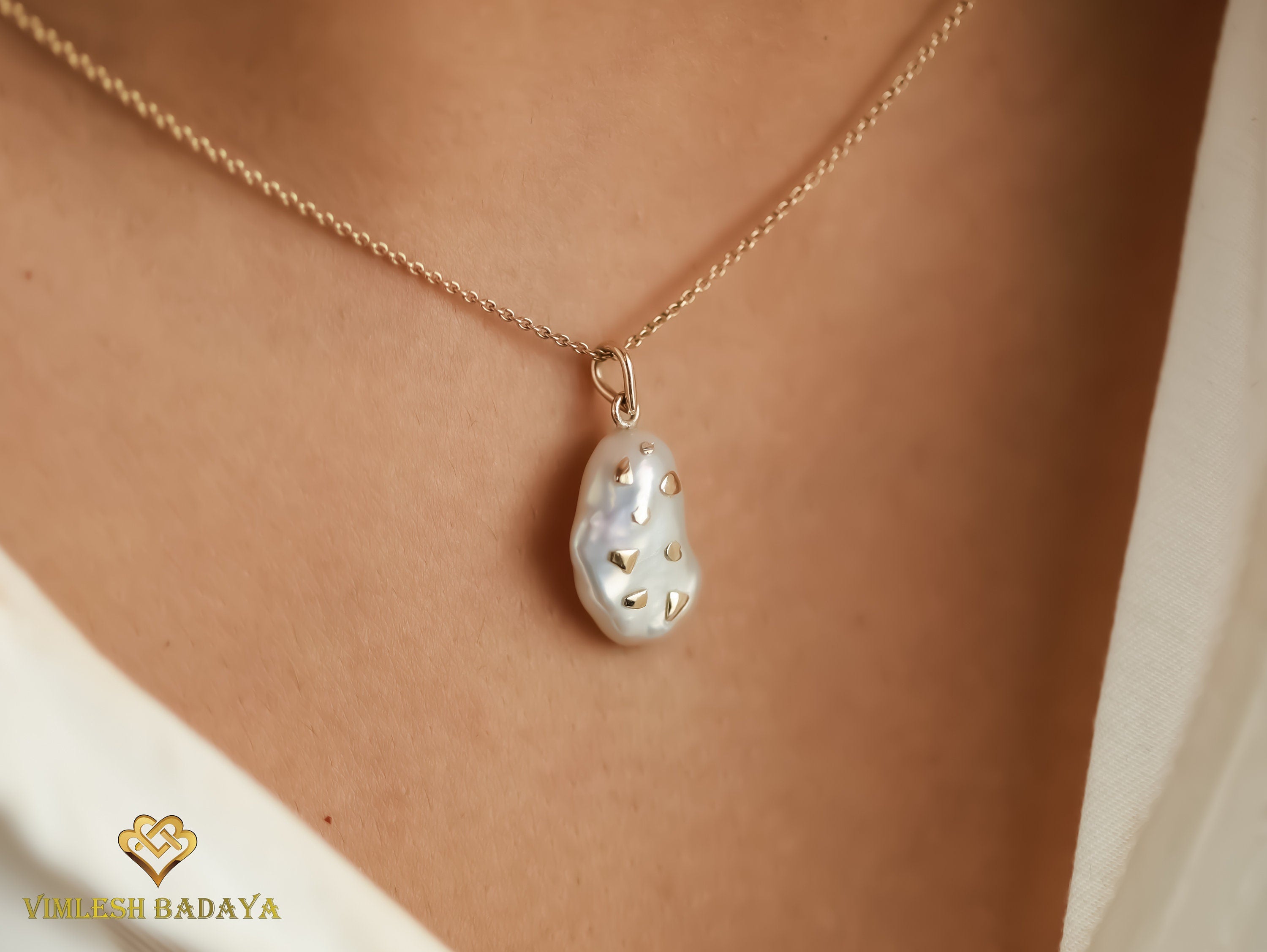 Handmade Baroque White Pearl Gold Necklace With Gold Nuggets -